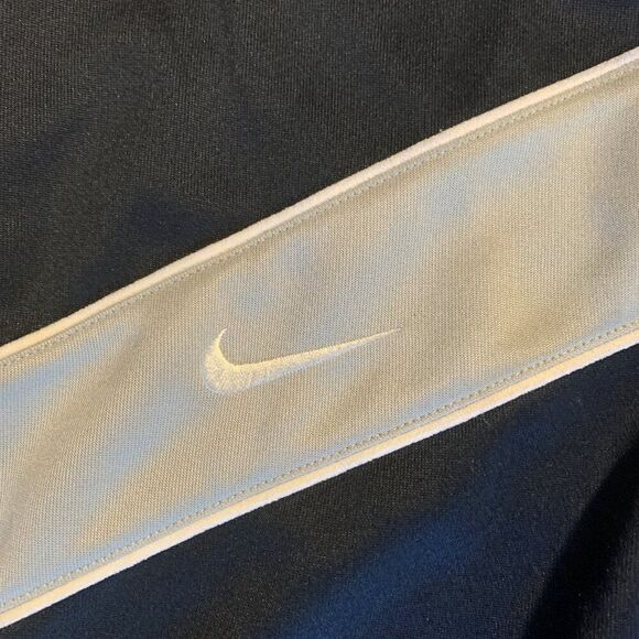 Modern Nike Fullzip Jacket - Picture 4 of 5